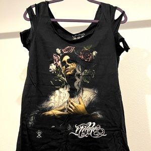 Sullen Angel Collection Size L Color Black short sleeve